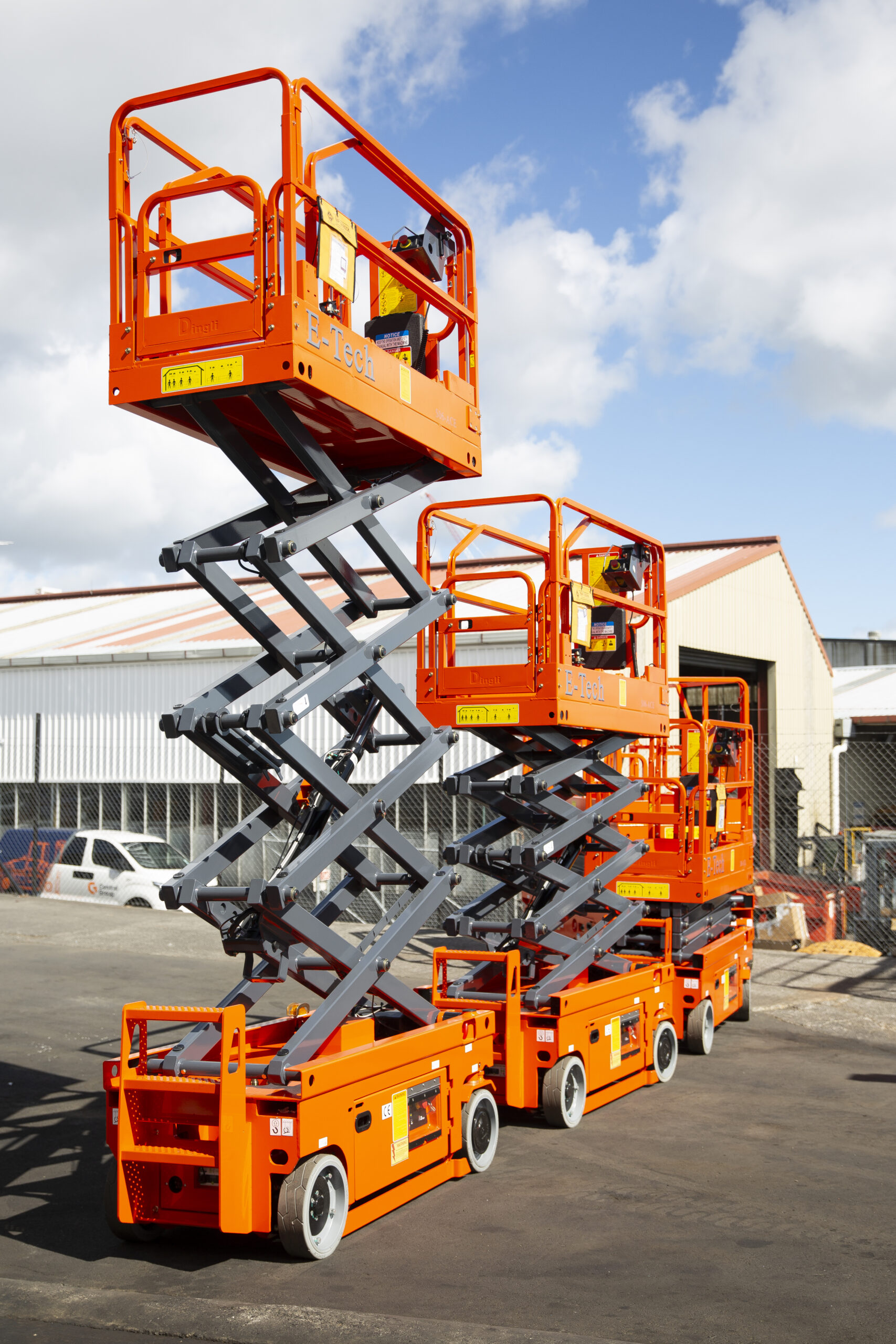 Investing in Efficiency: Tips for Businesses Looking to Buy a Scissor Lift