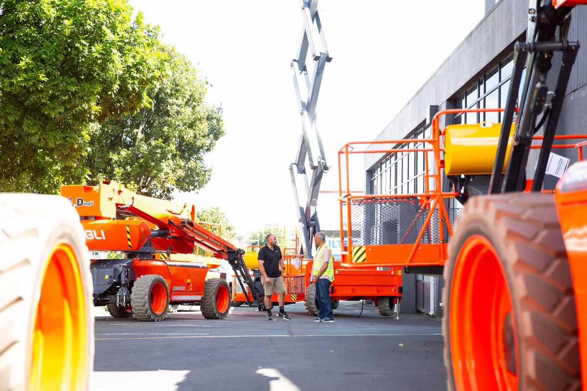 Choosing the Right Model: Factors to Consider When Planning to Buy a Scissor Lift And Boom Lift