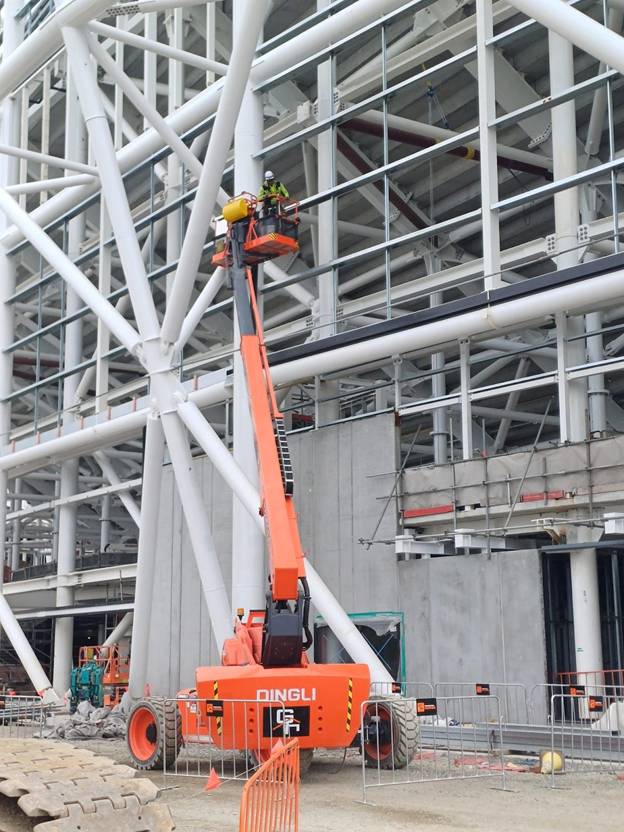 Finding The Right Boom Lift For You And Your Work Needs